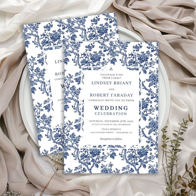 Faire-part de mariage classique toile de Jouy bleu (Refined Blue Floral Toile Classic Wedding Invitation)