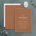 Faire-part de mariage de calligraphie en terre cui<br><div class="desc">Branché, élégant et moderne, ce design mariage simple et minimaliste en terre cuite et typographie blanche présente "Le Mariage de" dans la calligraphie moderne et le texte Serif comme principale caractéristique de design, et est basé sur notre invitation de douche nuptiale à succès. Le dos de la carte est en...</div>