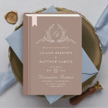 Faire-part de mariage de couverture du livre monog<br><div class="desc">Ce Faire-part de mariage de couverture de livres de Monogram de la Charlotte Collection s'inspire d'un livre classique et intemporel présentant le monogramme du couple à l'intérieur d'une crête botanique vintage. Un complément parfait à un mariage à thème littéraire !</div>