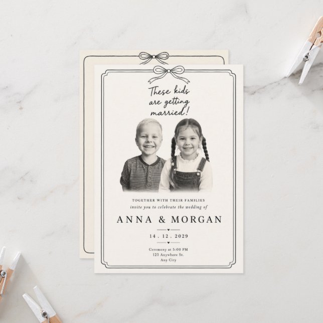 Faire-part de mariage de l'enfance noir et blanc v (Devant/Arrière en situation)