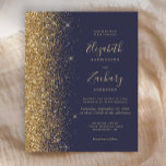 Faire-part de mariage de Parties scintillant Budge<br><div class="desc">Le bord gauche de cette élégante faire-part de mariage moderne est orné d'une bordure de parties scintillant en faux or. Le texte personnalisable combine écriture manuscrite couleur or pâle, cuivre et polices italiques sur un arrière - plan bleu foncé. L'envers est assorti d'un design bleu foncé et or. REMARQUE :...</div>