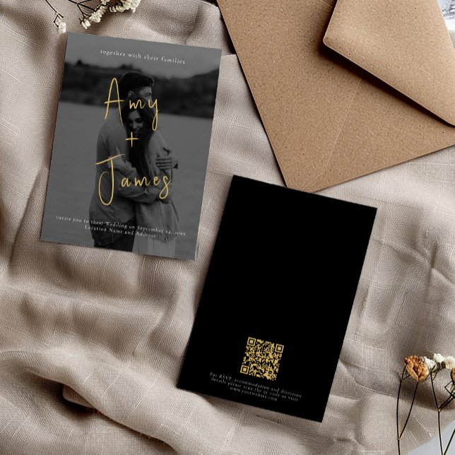 Faire-part de mariage de script avec photo et code (This Minimalistic and personalised wedding invitation design features your own photo and QR Code)