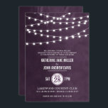 Faire-part de mariage des lumières de chaîne de pl<br><div class="desc">Faire-part de mariage d'été moderne chic avec des lampes à cordes élégantes et simples accrochées au dessus et un mélange élégant de polices de script modernes et de calligraphie sur un arrière - plan imprimé de texture fausse aquarelle. Un design simple et élégant, parfait pour l'été ! Cliquez sur le...</div>