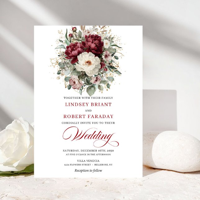 Faire-part de mariage floral blanc burgundy pour j (Garden Burgundy White Floral Wedding Invitation)