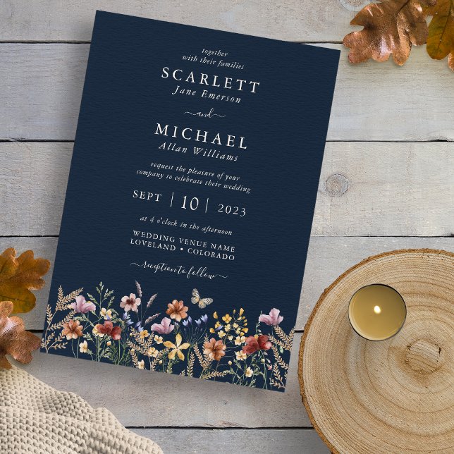 Faire-part de mariage floral Bohème Navy (Wildflower Boho Navy Floral Wedding Invitation with Butterfly by Painted Paperie
)