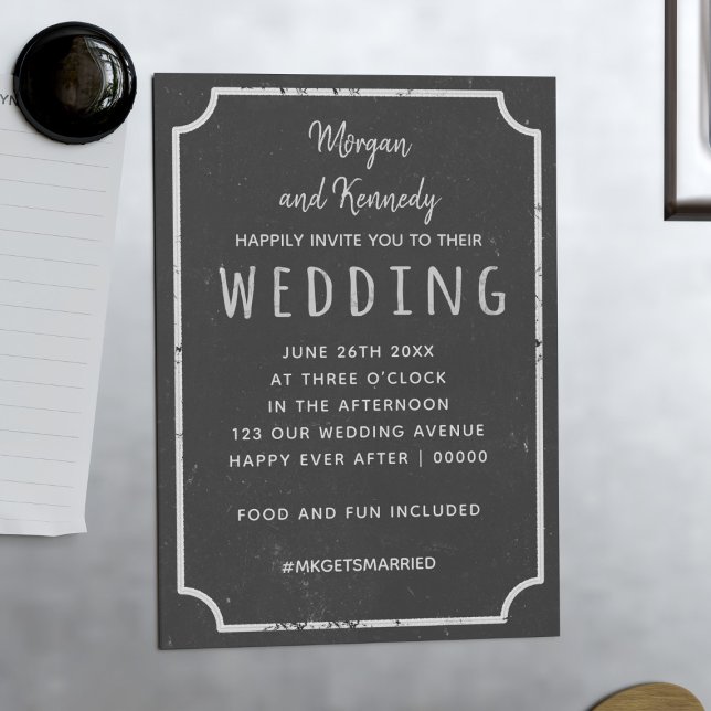 Faire-part de mariage magnétique tableau noir rust (A magnetic wedding invitation with a casual rustic chalkboard vibe. Just add the details of yours)