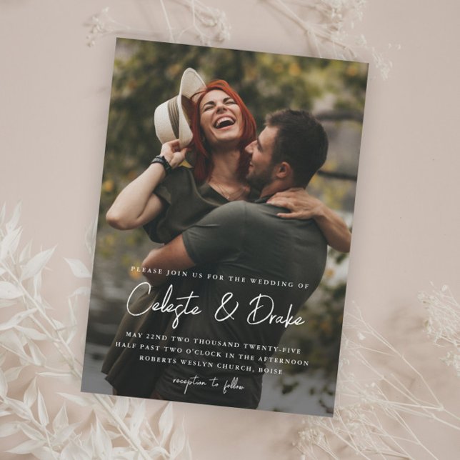 Faire-part de mariage photo avec écriture moderne  (Modern Script Names Budget Photo Wedding Invitations.)