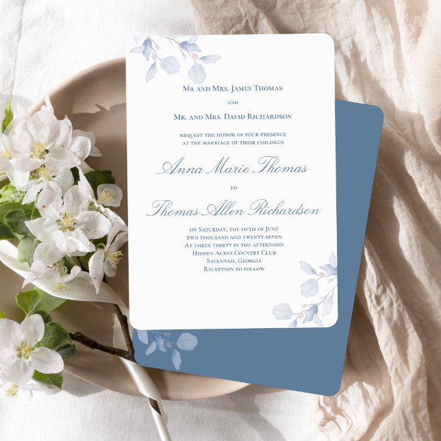 Faire-part de mariage traditionnel botanique bleu  (Dusty blue botanical wedding invitation with both families hosting and classic wording.)