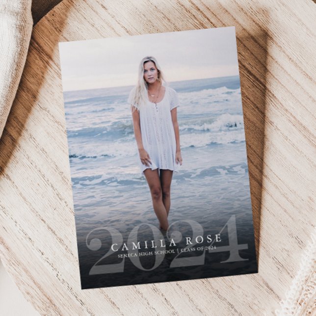 Faire-part de photo de remise de diplômes Élégance (Bold Elegance - Class of 2024 Graduation Announcement)