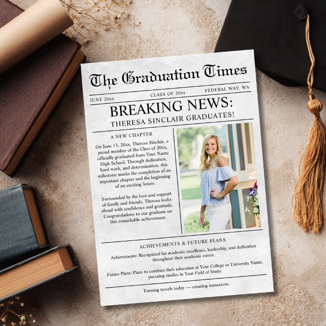 Faire-part de remise de diplôme avec photo de jour (Newspaper Photo Graduation Announcement)