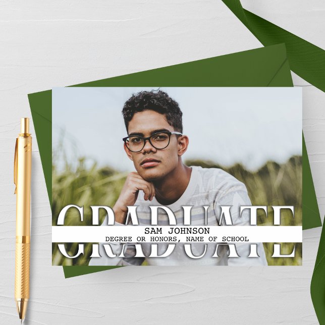 Faire-part de remise de diplôme avec photo sur fon (Graduate White Space Photo Graduation Announcement Card)