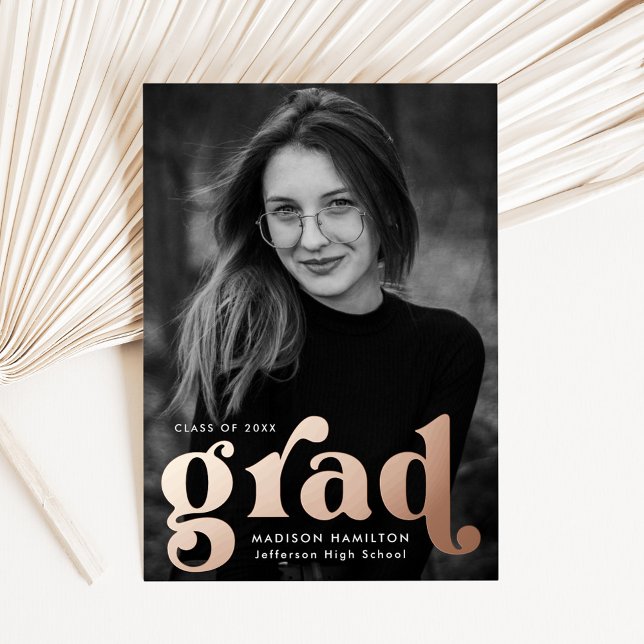 Faire-part de remise de diplôme avec typographie o (Créateur téléchargé)