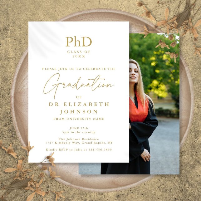 Faire-part de remise de diplôme de doctorat avec é (Gold Script PhD Degree Photo Graduation Party Invitation)