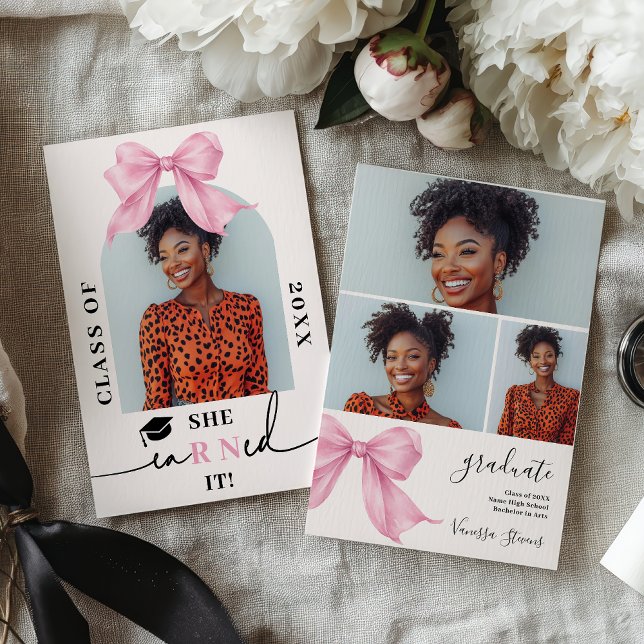 Faire-part de remise de diplôme Infirmière Ruban C (Pink Coquette Bow Nurse 4-Photo Graduation Invitation)
