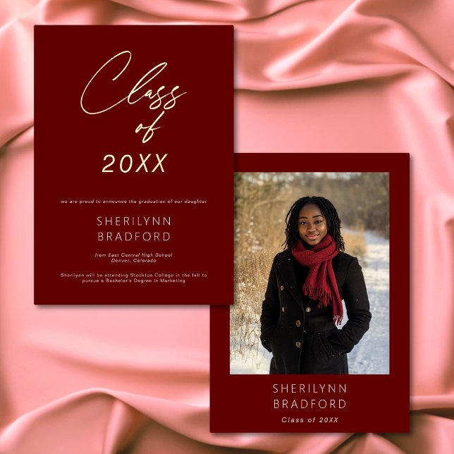 Faire-part de remise de diplômes minimal bordeaux  (Minimal Burgundy & White Graduation Announcement)