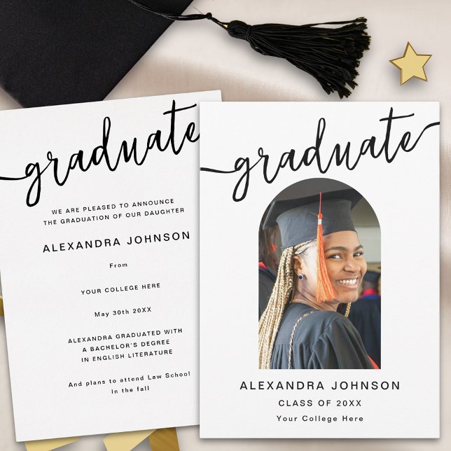 Faire-part Diplômé en photo d'architecture moderne (Modern trendy black script arch photo graduation announcement card elegant stylish chic design)