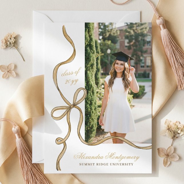 Faire-part Elegant hand Drawn Gold Bow Grad Photo Graduation (Elegant hand Drawn Gold Bow Grad Photo Graduation Announcement)