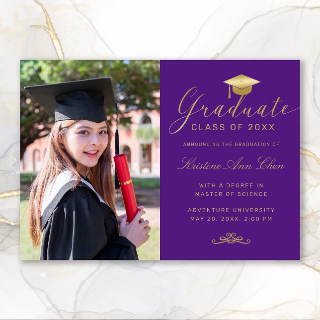 Faire-part Elegant Purple Gold Formal Script Photo Graduation (Elegant Purple Gold Calligraphy Photo Graduation Announcement)