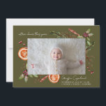 Faire-part Extra Cheer Green Holiday bébé photo naissance<br><div class="desc">Carte de faire-part de naissance de vacances rustique et moderne avec 2 photos de votre nouveau-né avec l'aquarelle illustration des plantes hivernales y compris le mistletoe,  branche de pin,  baies,  orange,  etc. L'arrière - plan est vert olive.</div>