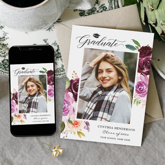 Faire-part Graduate Plum Purple Floral Girl 2023 (Créateur téléchargé)