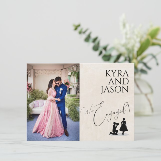 Faire-part Heureux Fiançailles (Debout devant)