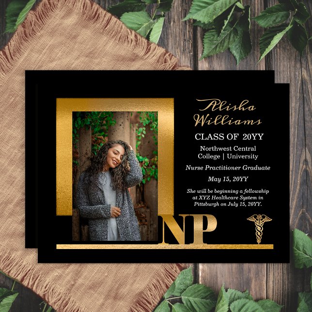 Faire-part Infirmière praticienne élégante Black Gold NP (Elegant black and gold NP graduation announcement with modern photo layout)