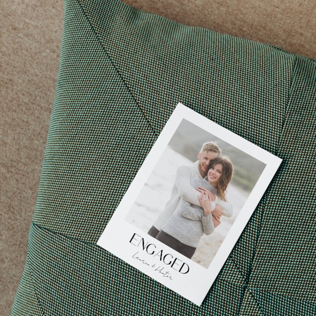 Faire-part Jeu d'engagement de code QR de script 2 photo mode (Engaged & Excited! Join Us for the Party 🥂💍 [Personalize Here])