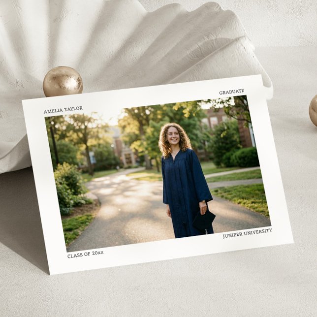 Faire-part Landscape Editorial Photo Minimalist Graduate 2026 (Créateur téléchargé)
