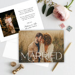 Faire-part Marié Elegant Blanc Type Mariage Photo<br><div class="desc">Cette carte de faire-part photo de mariage moderne et élégant présente "Marié" dans unique type serif blanc sur votre photo de mariage fond saigné. Le dos de la carte comprend une deuxième photo au format vertical et un texte simple qui peut être personnalisé avec vos détails de jour de mariage...</div>