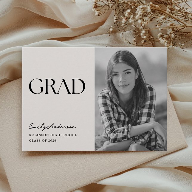 Faire-part Modern Minimalist Graduation Photo Announcement (Créateur téléchargé)