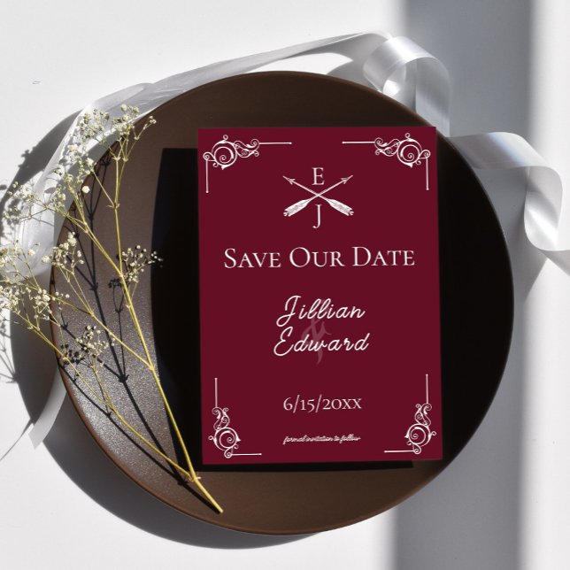 Faire-part Monogramme et flèches rouge du vin Enregistrer la  (Wine Red Monogram and Arrows Save the Date)
