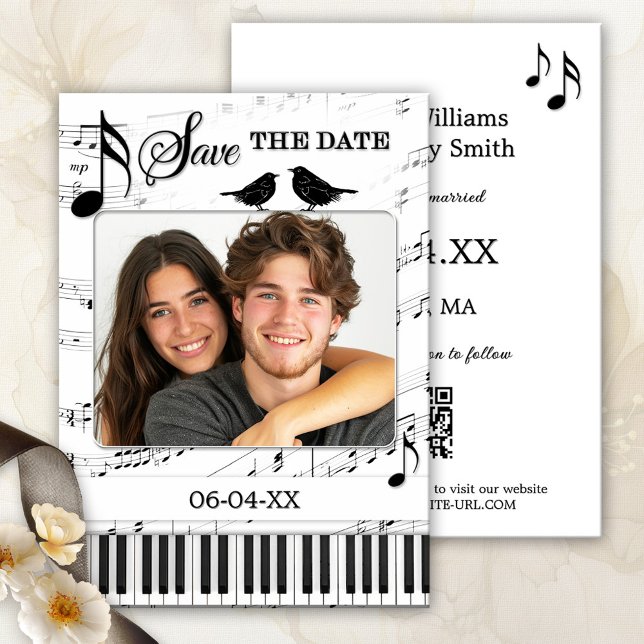 Faire-part Musique amusante Photographie noir et blanc Enregi (Funny and whimsical black and white Save the Date card with a music theme and custom photo)