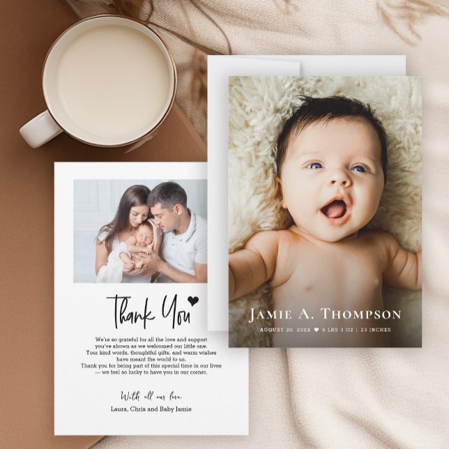 Faire-part Nouveau Merci photo bébé Coeur naissance moderne (Minimalistic, modern Baby photo birth announcement thank you cards. Heart detail.)