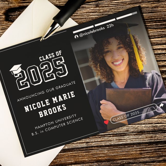 Faire-part Photo Black Graduation sur les médias sociaux (Social Media Story Photo Black Graduation Announcement
)