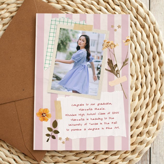 Faire-part Photo de remise de diplôme de style scrapbooking a (collage, scrapbook style graduation photo announcement with pink stripes, paper textures, etc.)