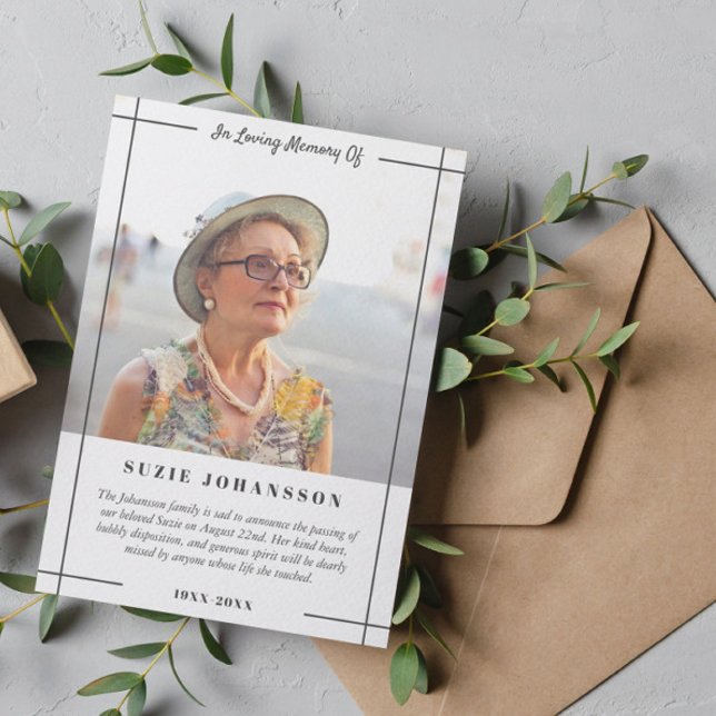 Faire-part photo en souvenir avec des lignes grise (Créateur téléchargé)