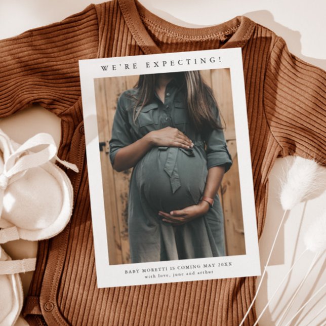 Faire-part Photo simple de grossesse (Simple minimalist pregnancy photo announcement card.)