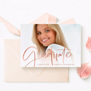 Faire-part Trendy Script Overlay Photo Graduation de deux