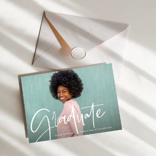Faire-part Trendy Script Overlay   Photo Graduation de deux