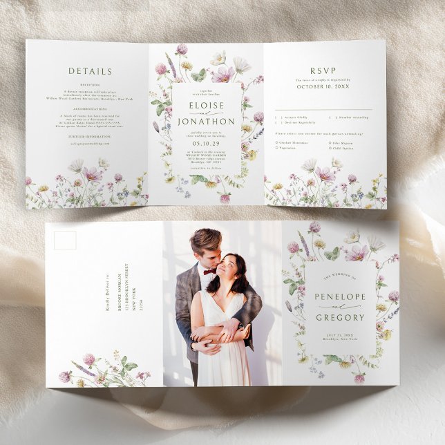 Faire-part Trois Volets Élégant Fleur sauvage Pastel Soft Mariage botaniqu (Elegant Soft Pastel Wildflower Botanical Wedding Tri-Fold Announcement)