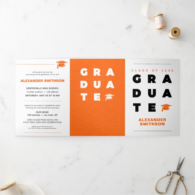 Faire-part Trois Volets Orange Bold Lettres diplômées et Casquettes (Extérieur)