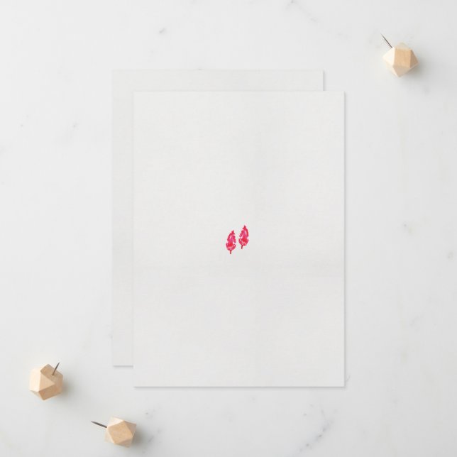 Faire-part une paire de feuilles rouges sur un arrière - plan (Devant/Arrière en situation)