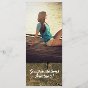 Faire-part vertical en bois d'obtention du diplôme