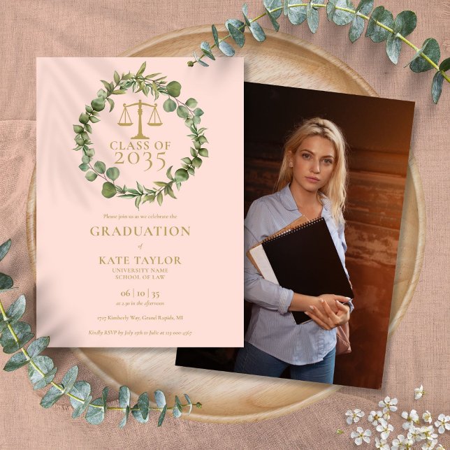 Fairepart de remise de diplôme de la faculté de dr (Blush Pink Garland Law School Graduation Photo Invitation)