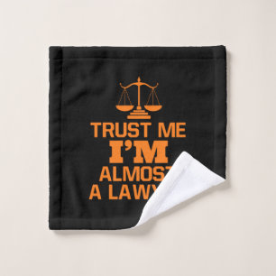 Faites-moi confiance Je Suis Presque Un Avocat