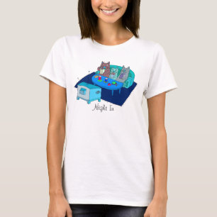 Famille de chat observant le T-shirt mignon d'art