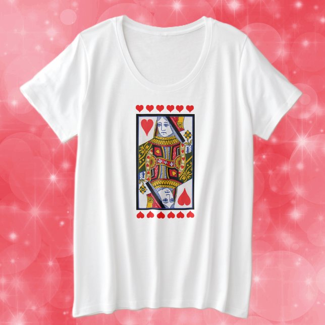 Fancy Heart Queen sur la carte de jeu Coeurs rouge (Heart Queen colourful and ornate playing card with red hearts on white plus sized womans tee shirt.)