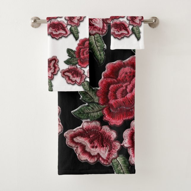 Faux Broderie Rouge Roses Floral Rose Motif (En situation)