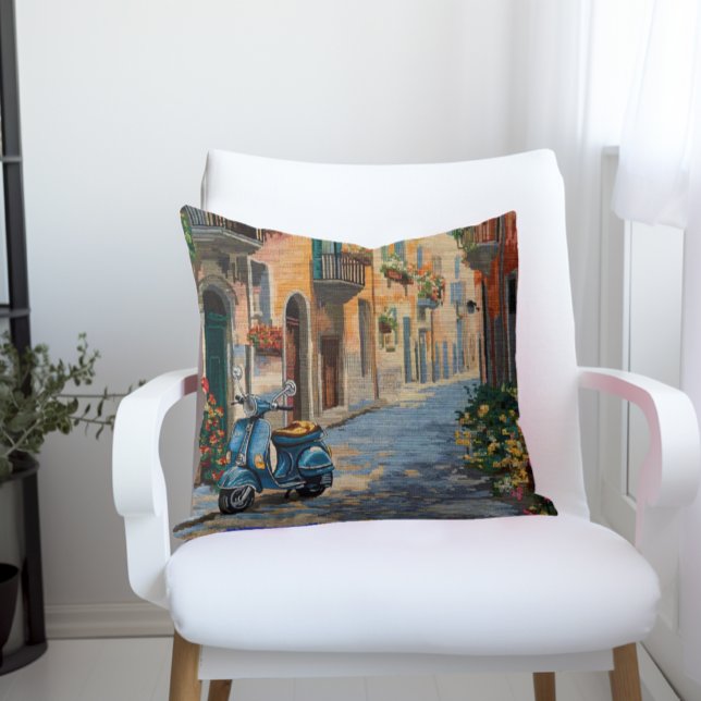 Faux coussin au point de needlepoint - Scooter de  (Faux Needlepoint Pillow with Italian Street Scene and Blue Scooter)
