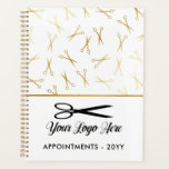 Faux Gold Scissors Logo Styliste Rendez-vous<br><div class="desc">Chic coiffeur styliste livre de rendez-vous avec un motif de ciseaux faux or et un design en blanc,  noir et faux or. Ajoutez votre logo. Carnet de rendez-vous coiffeur styliste personnalisé avec votre logo.</div>